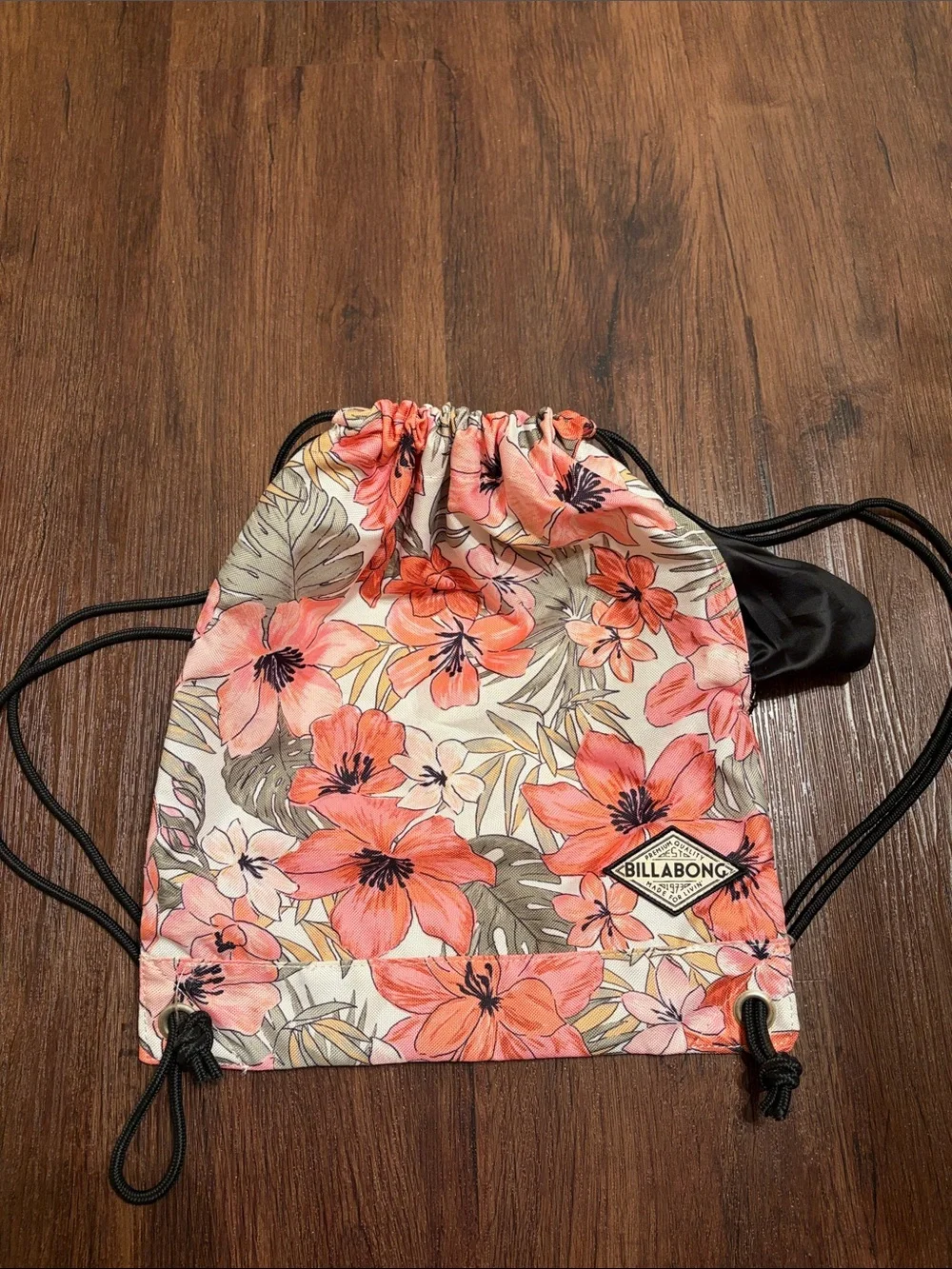 Billabong sack backpack with zipped pocket floral like new